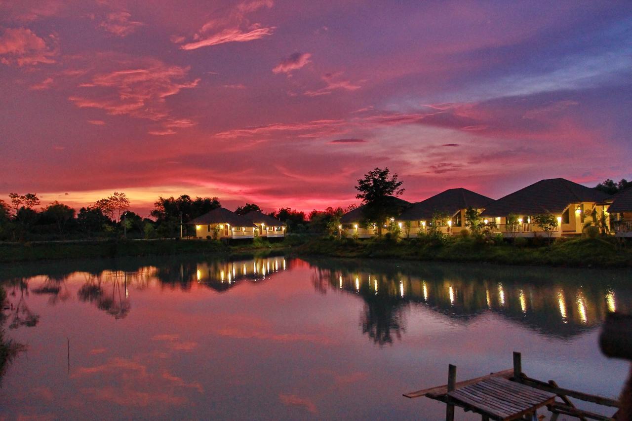 Pirom Lake And Resort Si Maha Phot Esterno foto